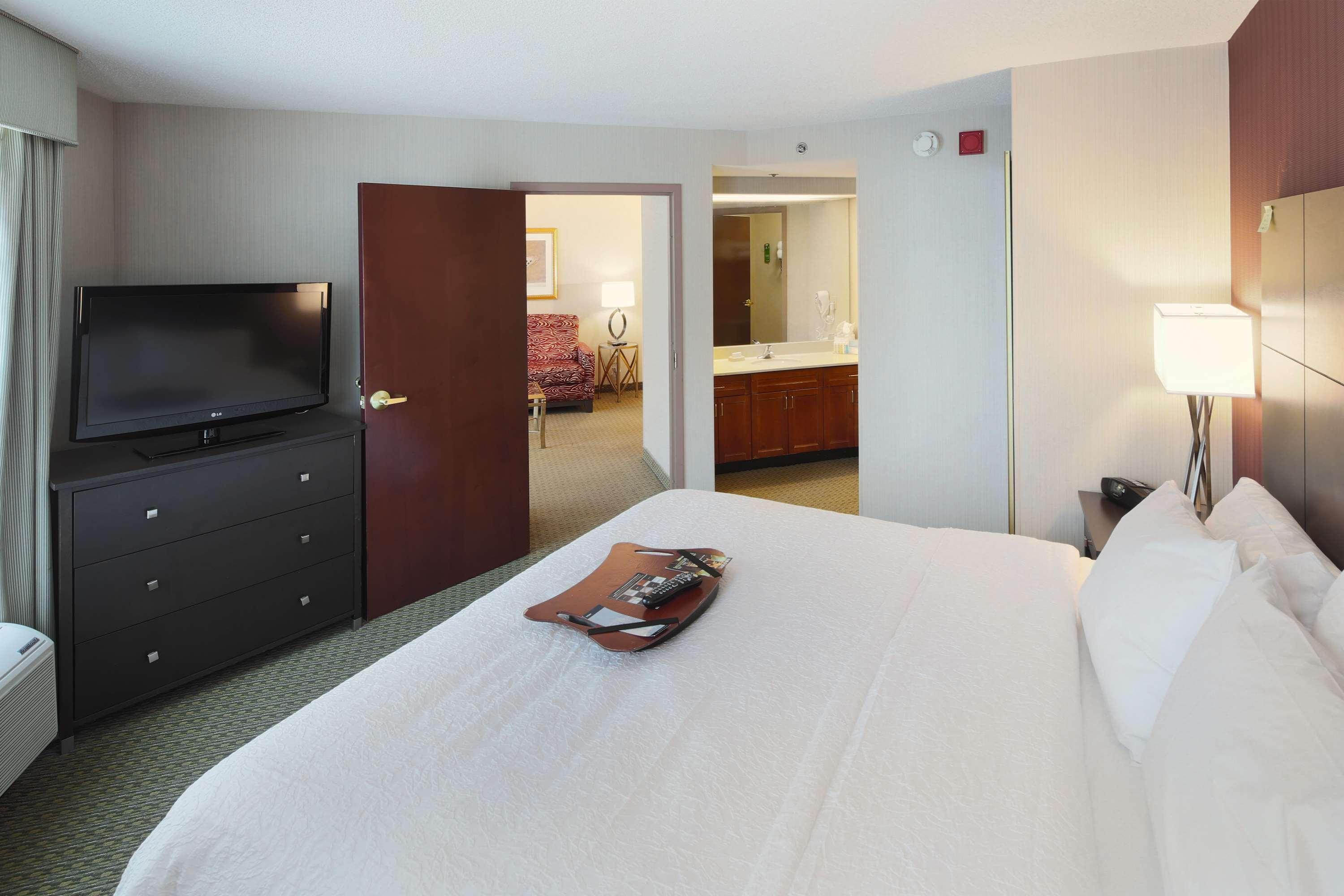 Hampton Inn & Suites Arlington Crystal City Dca Екстер'єр фото
