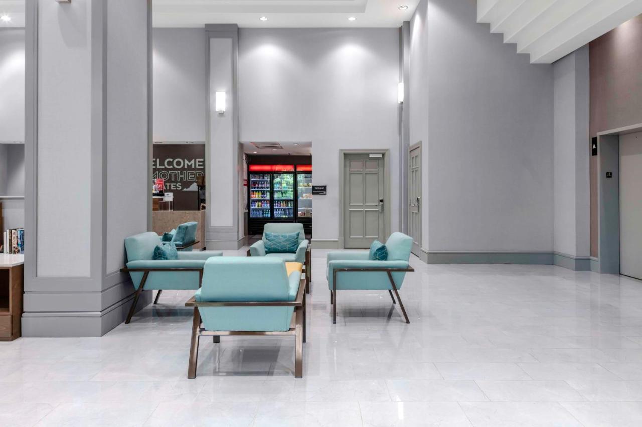 Hampton Inn & Suites Arlington Crystal City Dca Екстер'єр фото