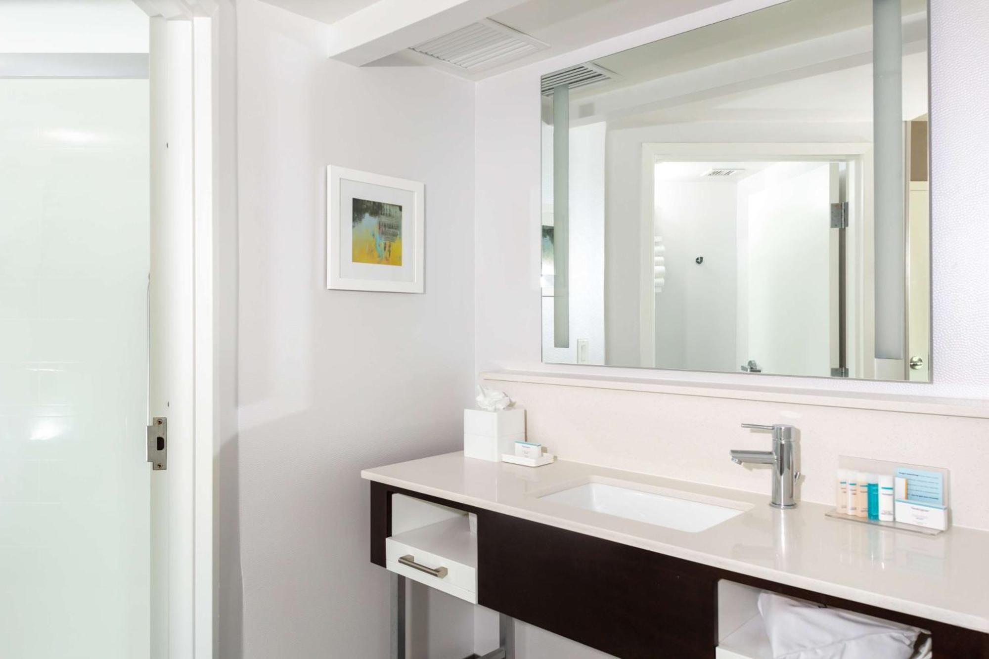 Hampton Inn & Suites Arlington Crystal City Dca Екстер'єр фото