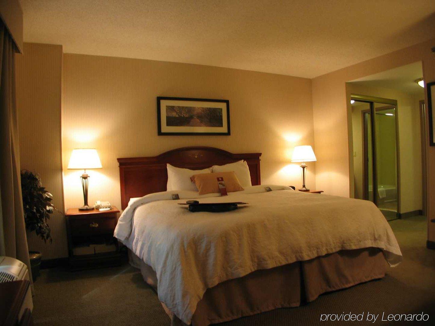 Hampton Inn & Suites Arlington Crystal City Dca Номер фото